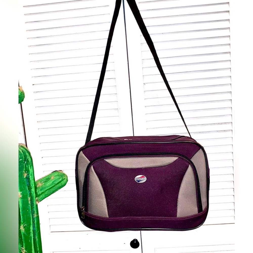 American Tourister Carry on travel bag Purple 16” X 11” X 6”